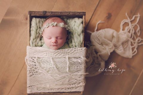 And model number two-- little miss Brooklyn :) Little bitty lady is almost a month old! And has the cutest little lips <3