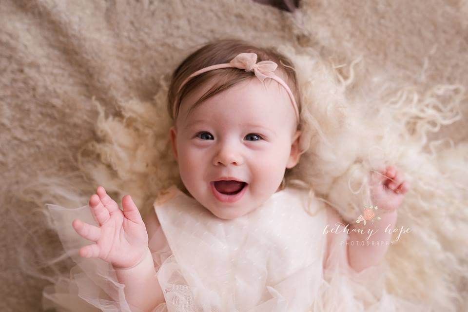 Peek-a-boo :) I've been loving seeing all "Baby Bliss" kiddos come back within their first year <3 It includes newborn, 6 month (with all the amazing sitter outfits I have collected!!) and 1 year :) This little lady was back for her 6 month session <3 SUCH a ham! 