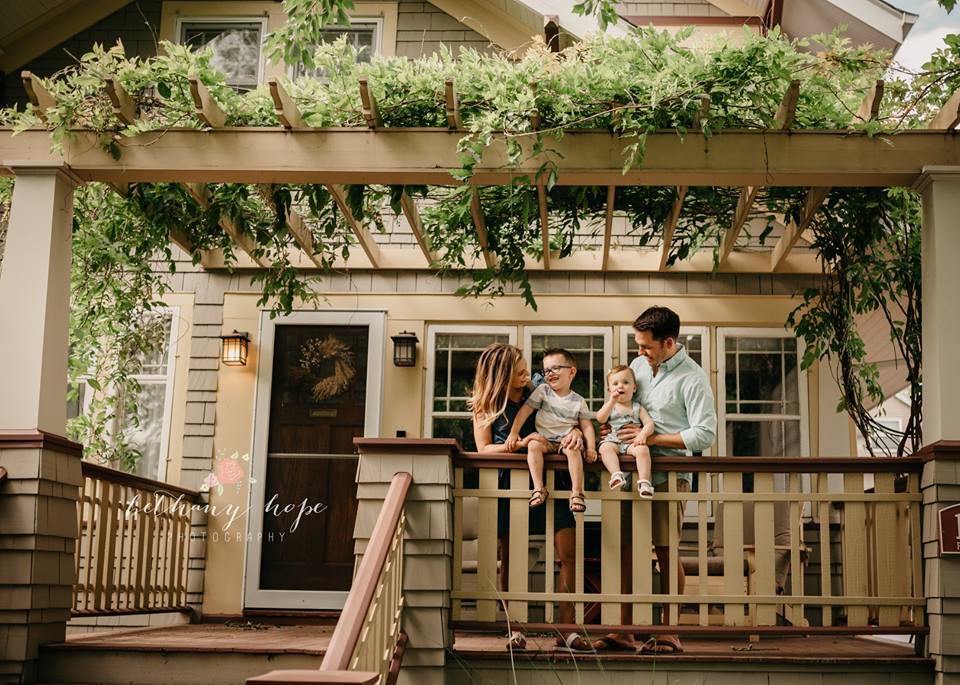  If your porch is this cool, family photos are a MUST !!