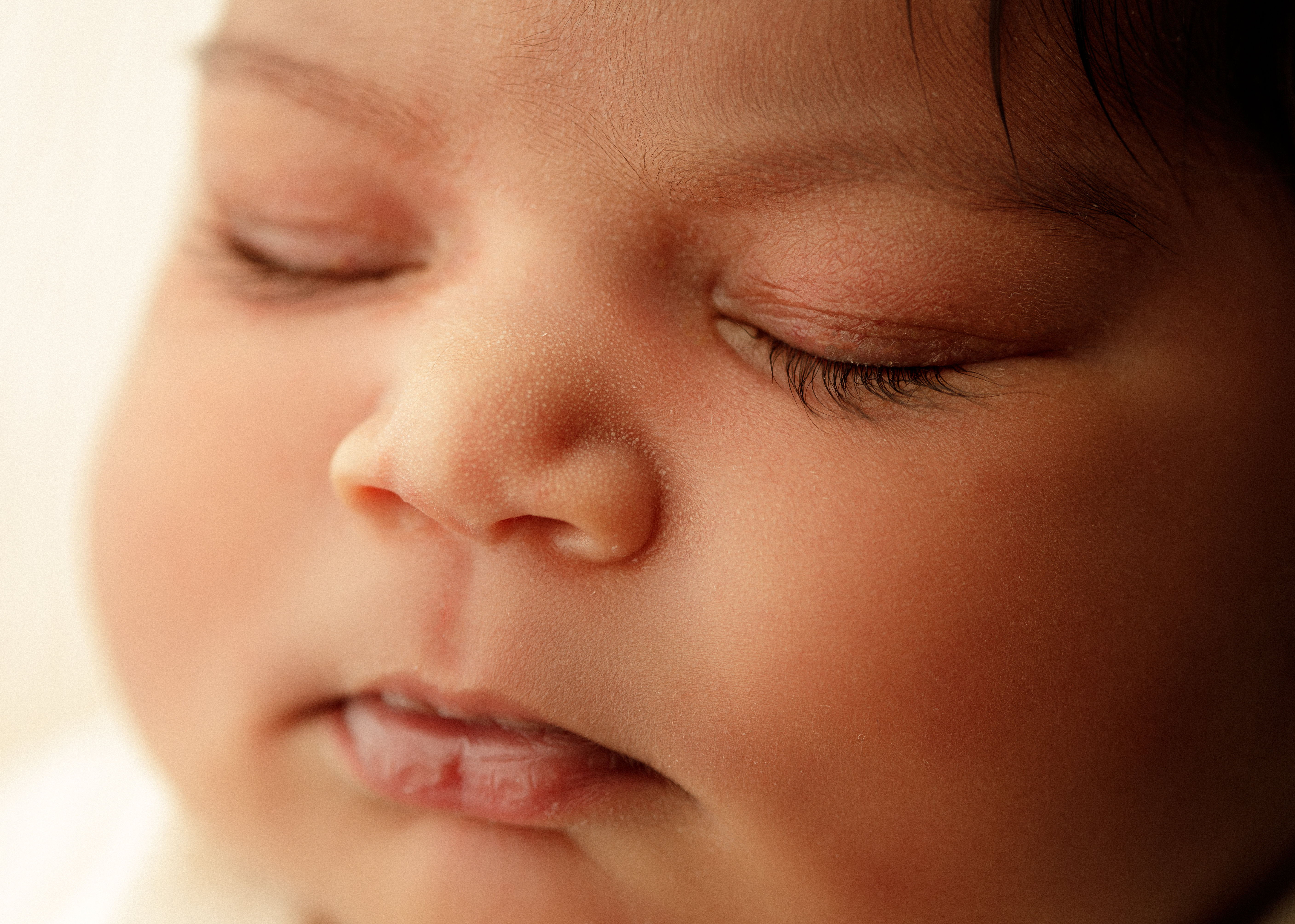 macro lens newborn photography