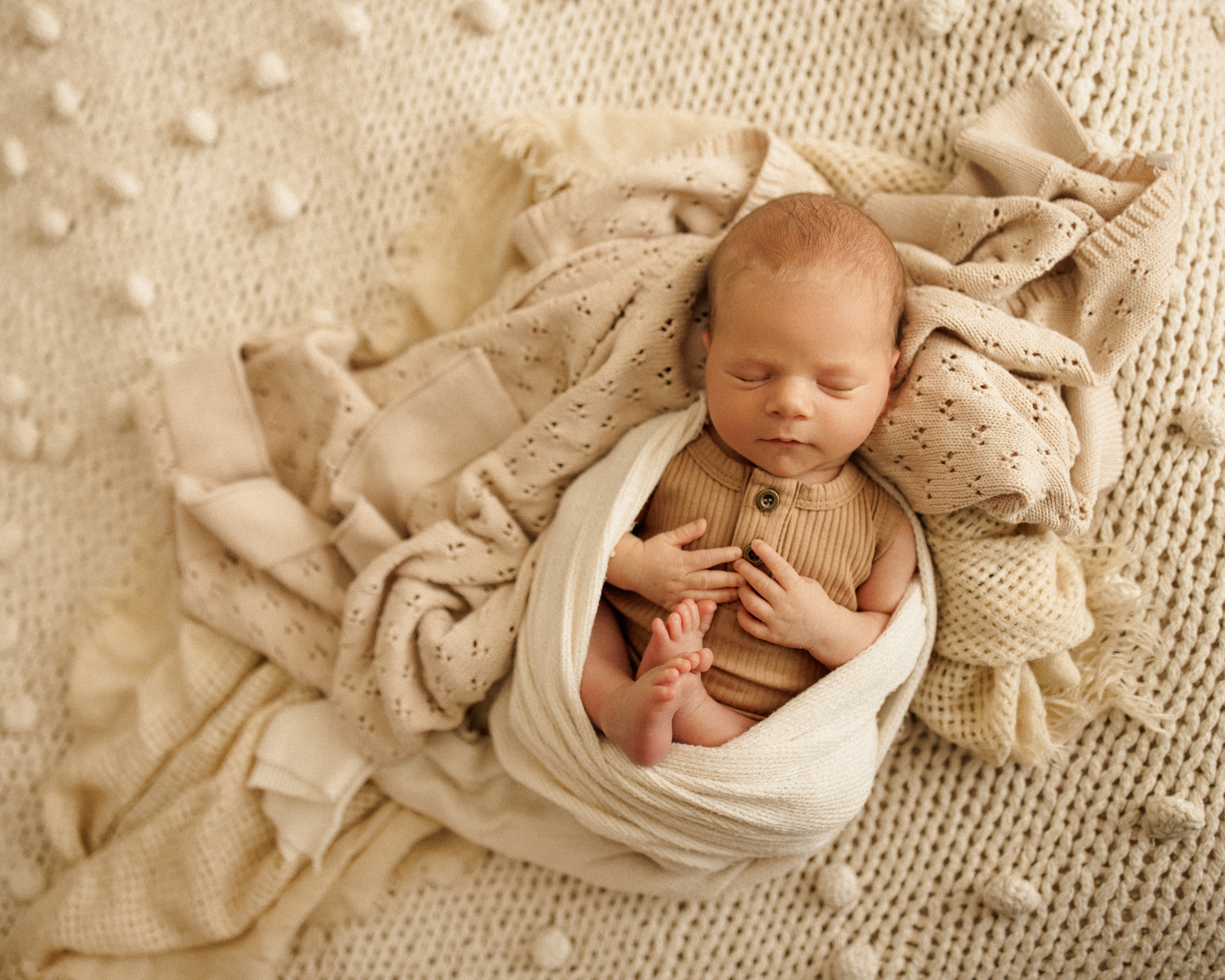 newborn photographer near me