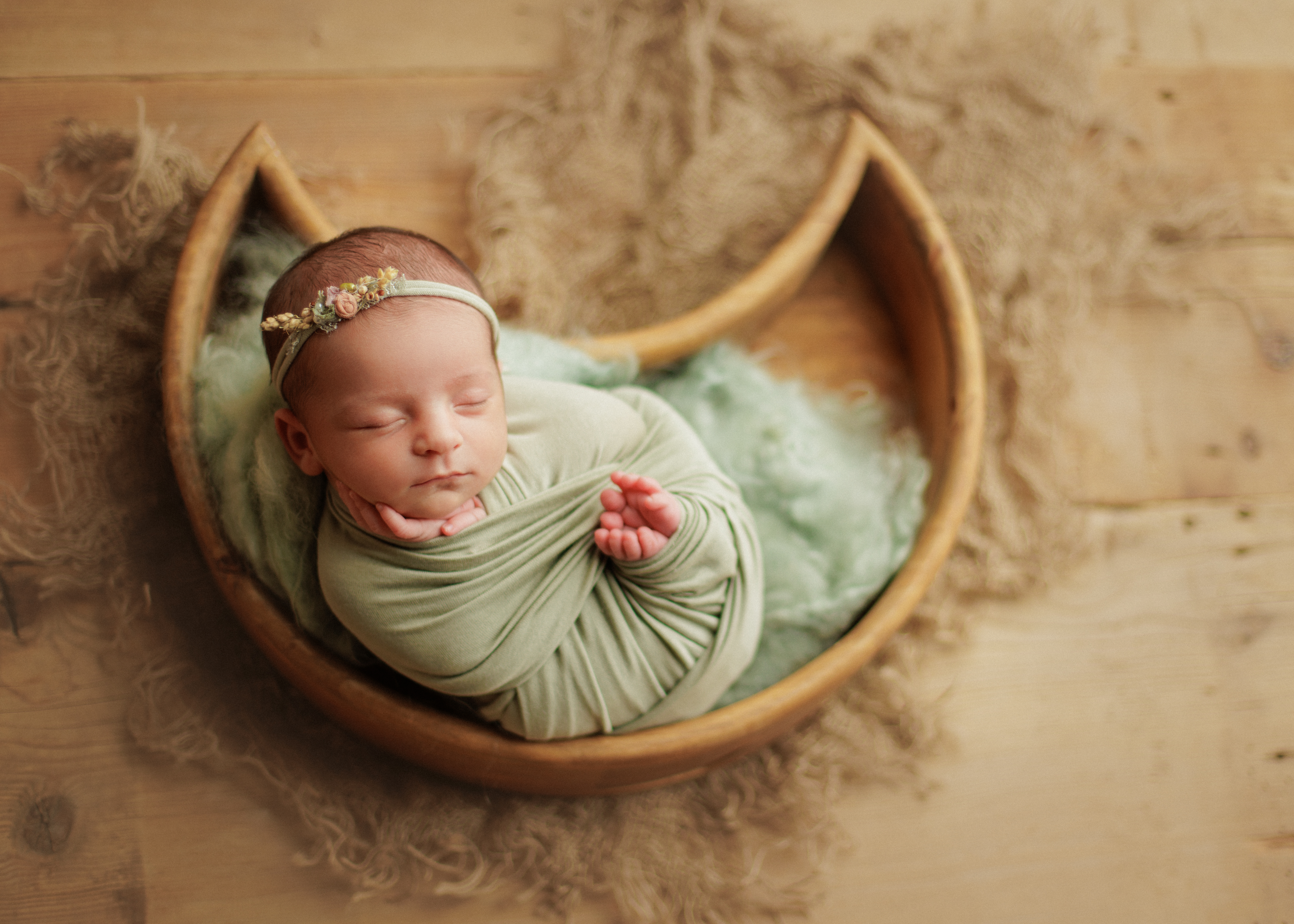 baby sleeping posed newborn photos