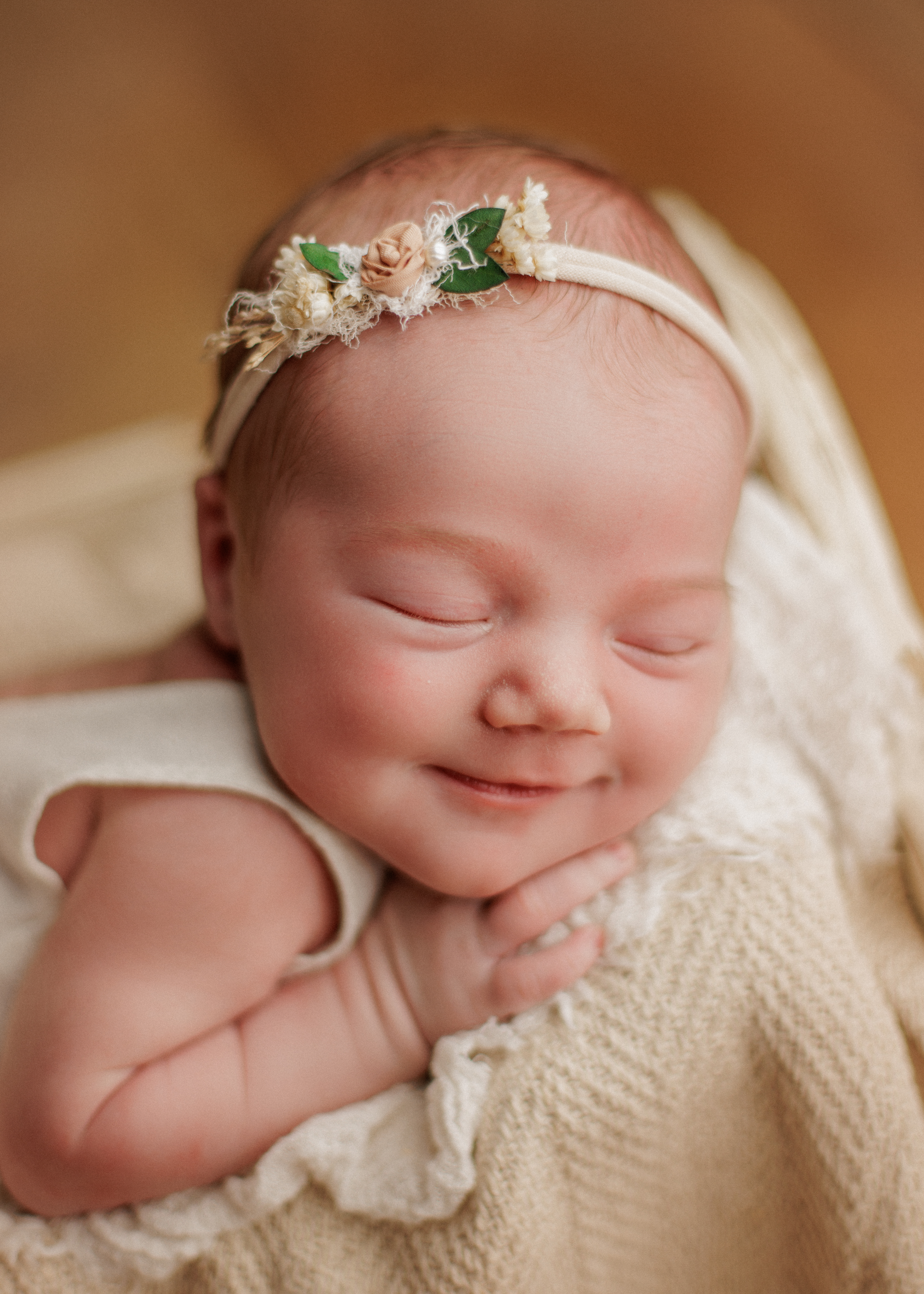 smiley newborn at Chicago photo shoot