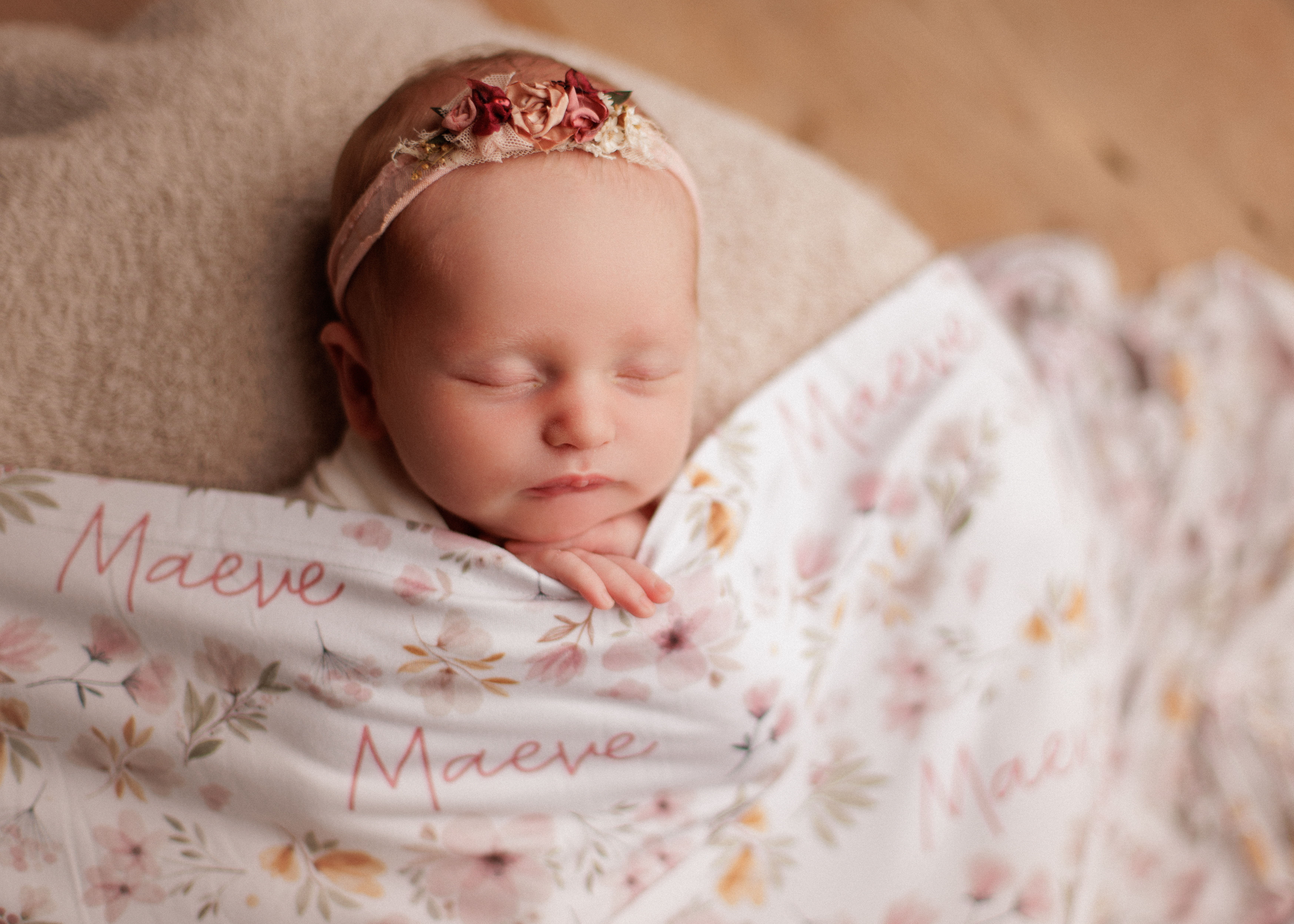 get newborn photos taken in Chicago